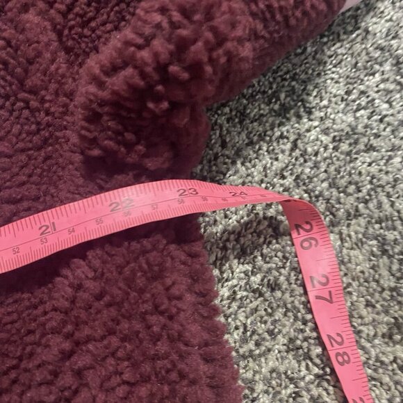 New Fabletics Tahoe Teddy Relaxed Fit Snap Closer Jacket Purple Medium - Picture 2 of 5